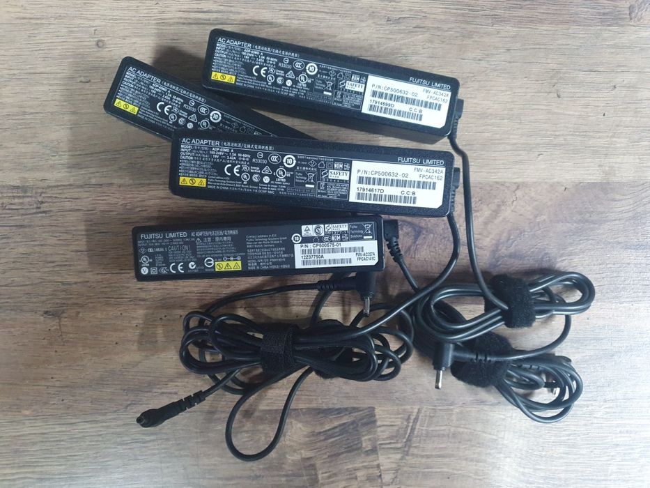 Зарядка зарядное блок питания Fujitsu Stylistic 19v 60-65w 3.5×1.35mm