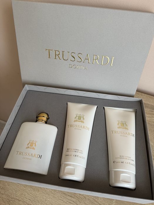 Парфумований подарунковий набір Trussardi Donna