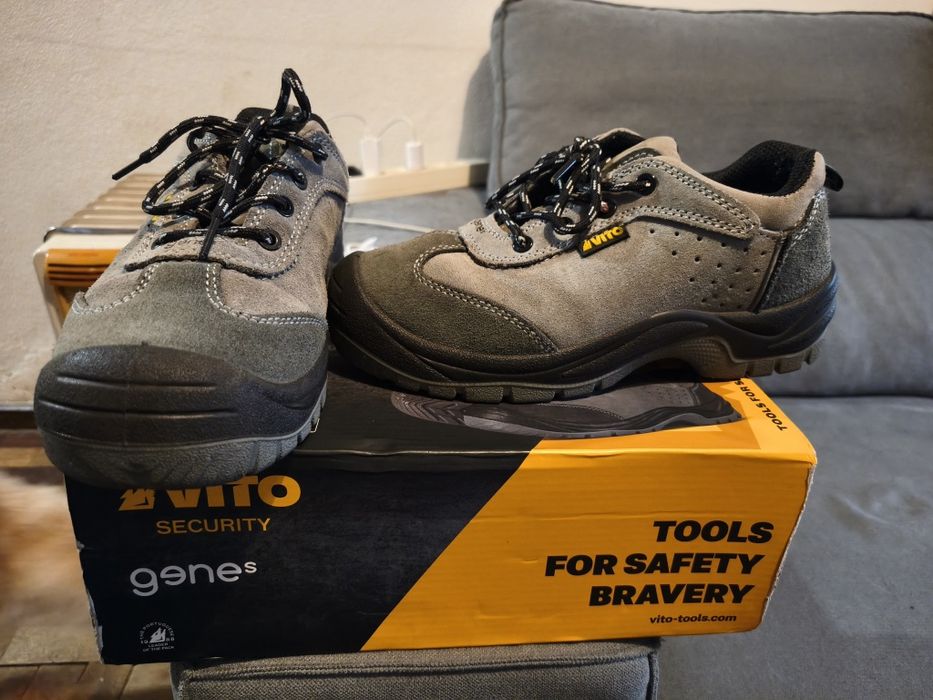 Vendo botas de segurança