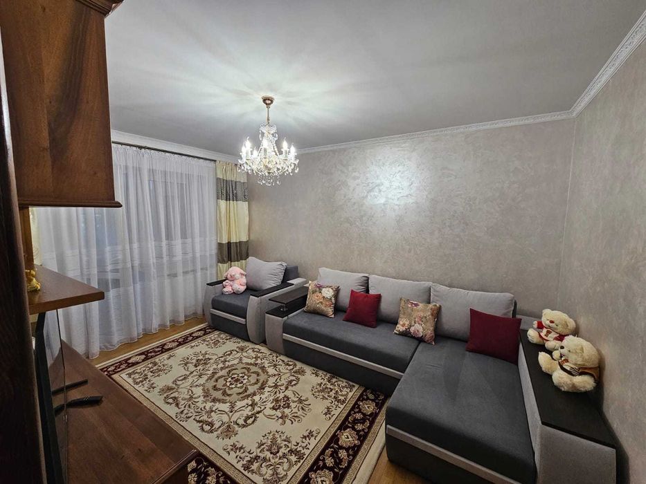 Квартира в новому будинку  з меблями та технікою