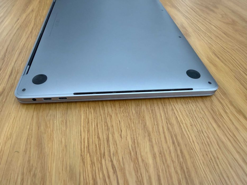 MacBook Pro 13,2. A1706 i5/16G/500G