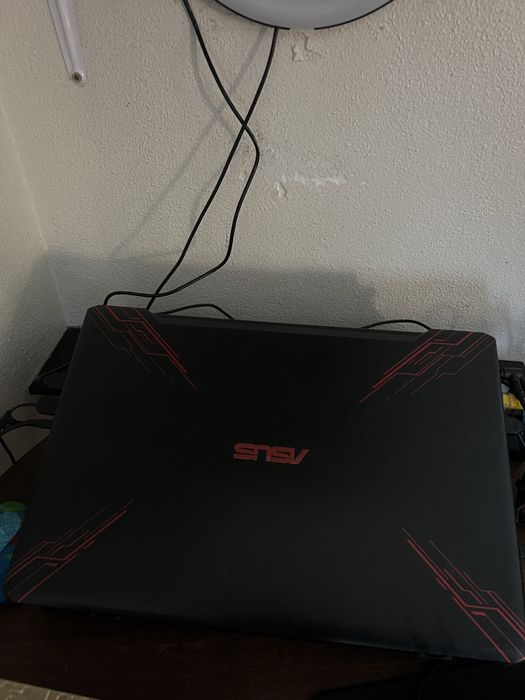 Asus FX570 usado + rato Hp