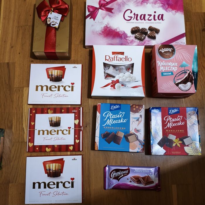 Czekoladki Merci Raffaello ptasie mleczko praliny /Wawel/zestaw