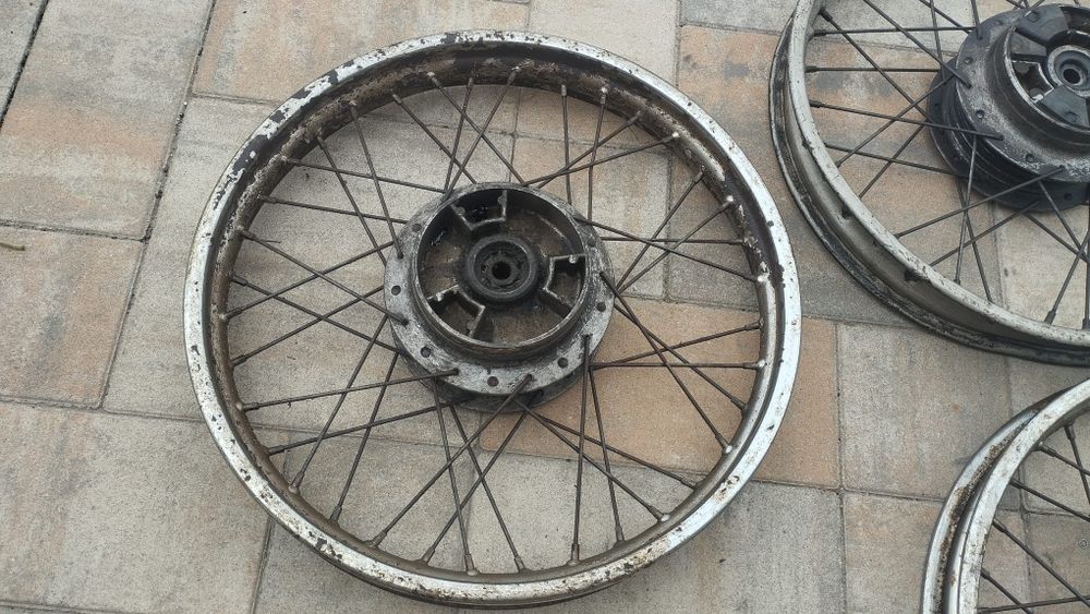Koła wsk 175 przód tył