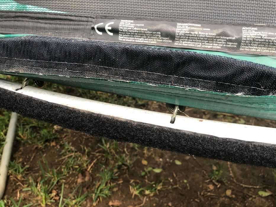 BERG Trampoline 270 cm with Safety Net – Good Condition