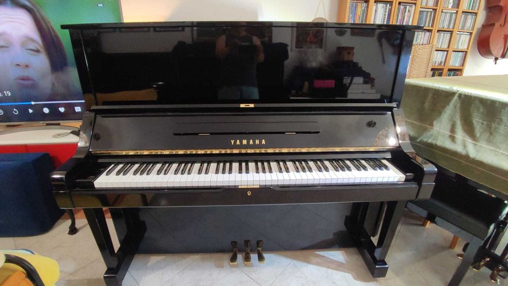 Piano Yamaha U X