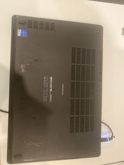 Latitude 5580 i5