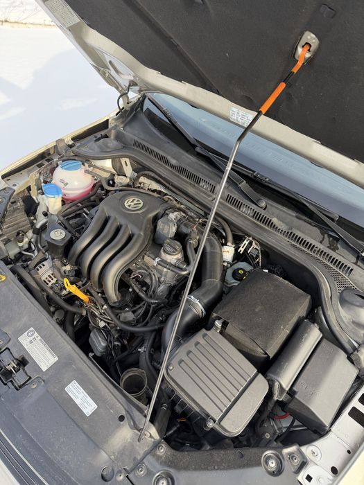 volkswagen jetta 2.0 mpi автомат