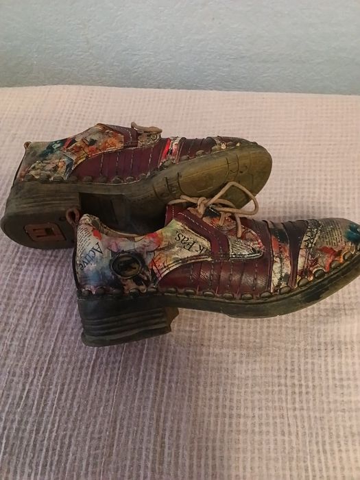 Туфлі жіночі шкіряні різнокольорові