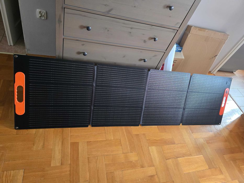 Przenośny rozkładany panej solarny CHUBAN 200W do kampera itp