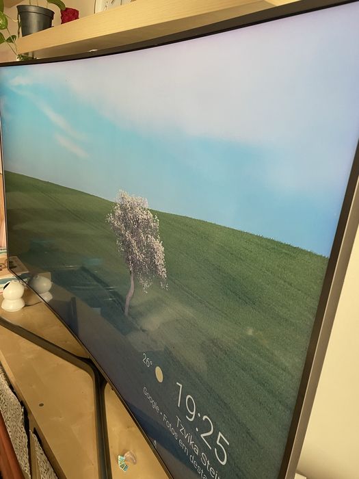 Samsung 65” 4K Smart TV Curva