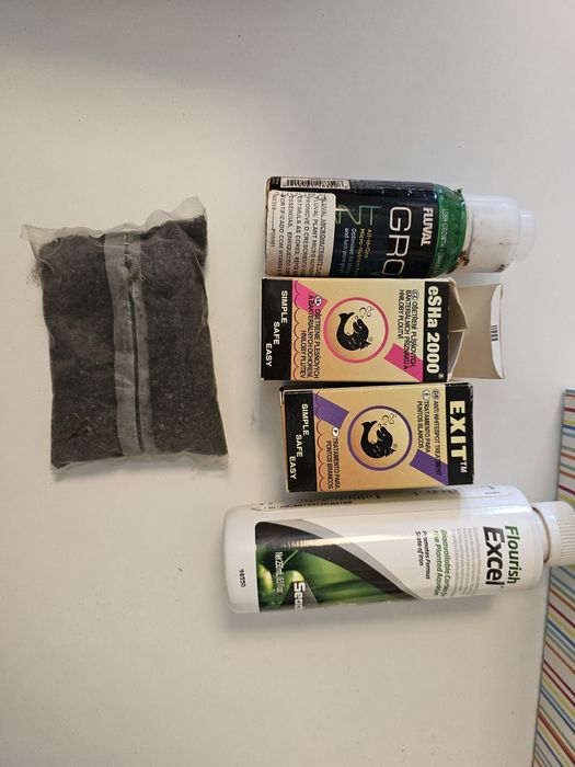 PACK Aquariofilia (material aquário) + Aquário