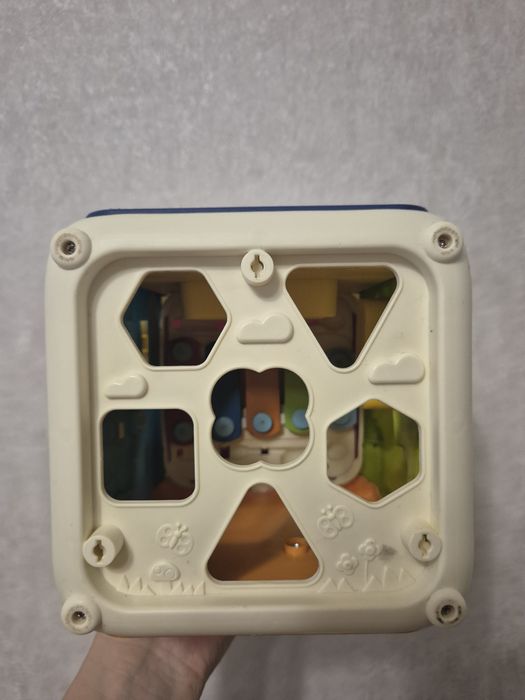 Продам дитячий  бізікуб