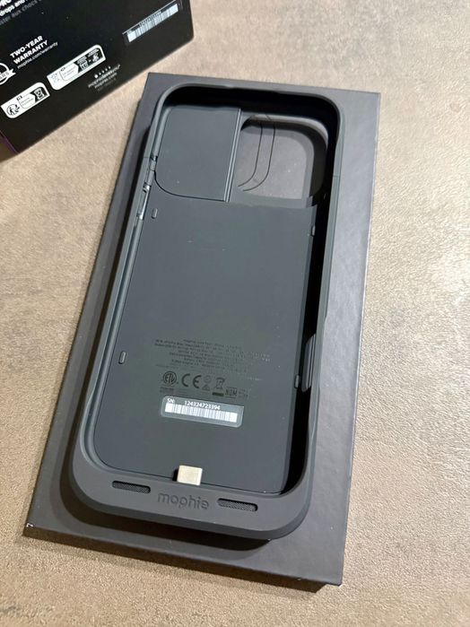 Чехол Mophie Juice Pack для iPhone 16 Pro Max