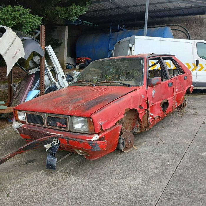 Lancia Delta 1.6 HF Turbo G de 1987 - Peças Usadas