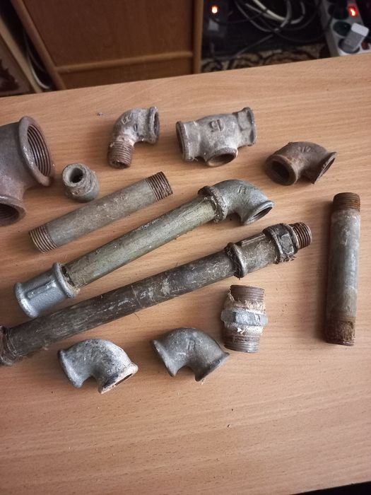 49 elementów żelaznych do hydrualiki plus