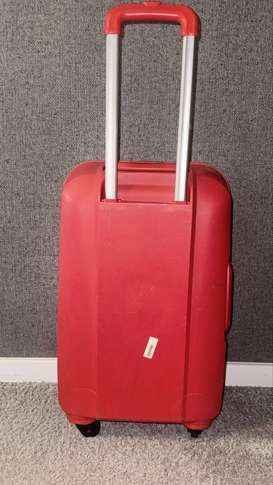 Продам валізу Delsey