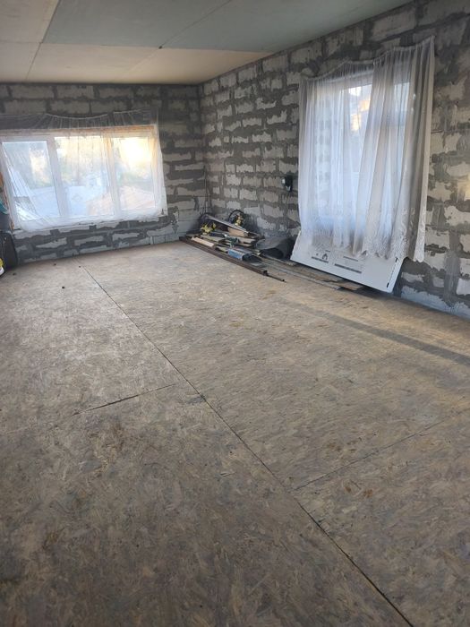 Продаются  2  дома на одном  участке