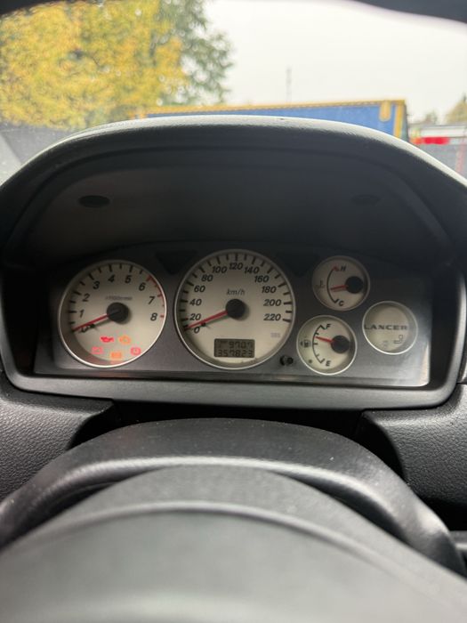 Mitsubishi Lancer 9
