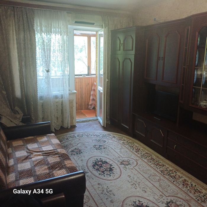 Здам 2 кімнати на Віноградаре.