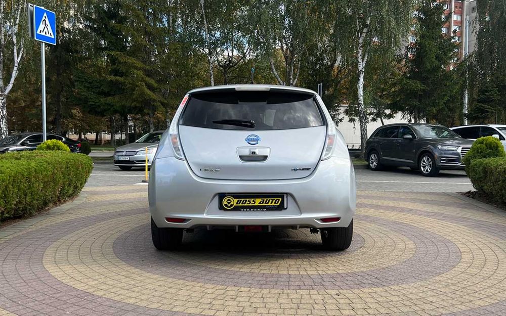 Nissan Leaf 2012