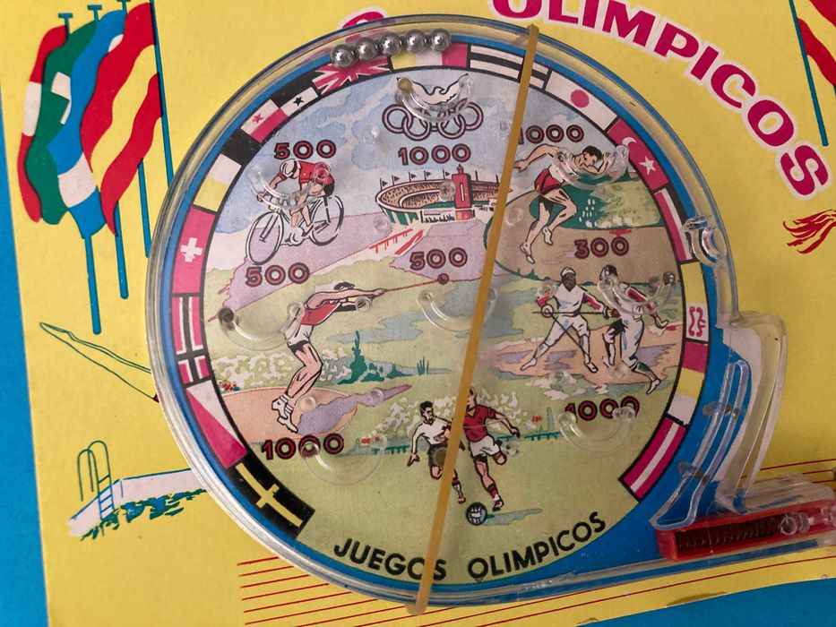 Jogo Pinball Jogos Olímpicos da marca Piqué Anos 70