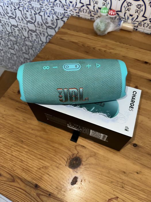 JBL Charge 5 Original Turquesa – Excelente Estado + Caixa