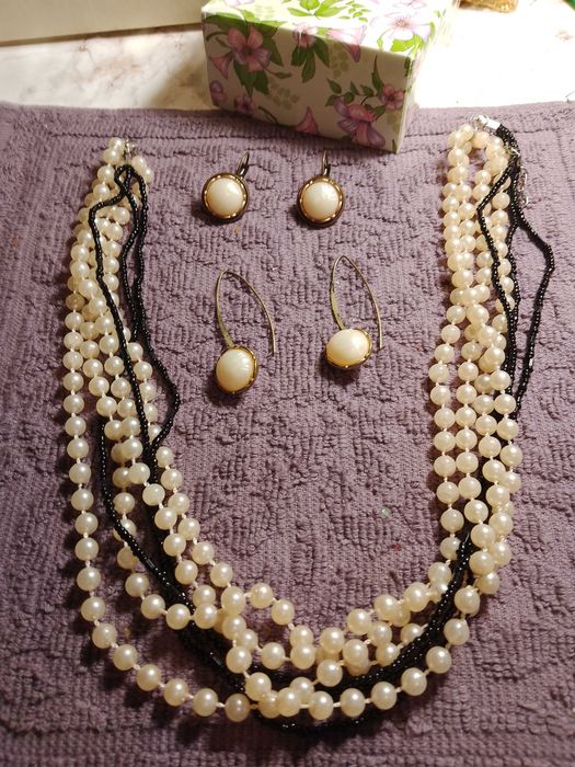 Женские украшения- подвесы колье  бусы серьги  по 50 грн+ подарок