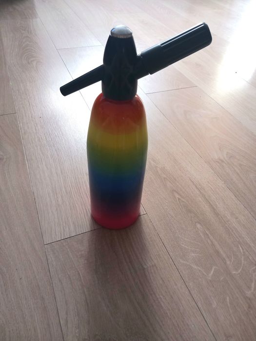 Syfon, saturator do wody gazowanej