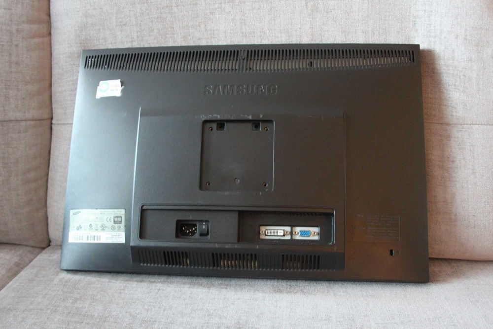 Monitor Samsung SyncMaster B2240 22"