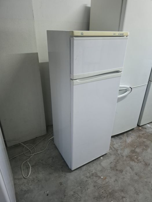 Frigorífico candy a um preço acessível 1.40 altura