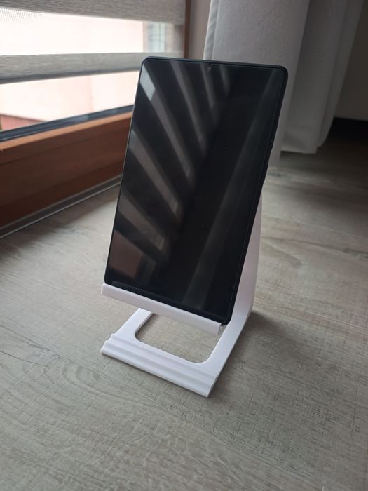 Stojak uchwyt na tablet bądź iPad solidny