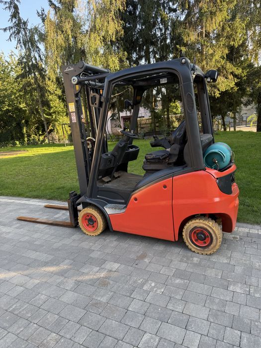 Wózek widłowy linde H16