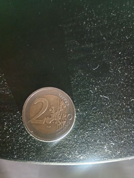 Moeda comomerativa francesa do ano 1999 existe alguns milhares de exemplares para colecionadores e peritos poderão analisar e ver oem concreto