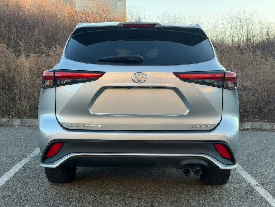 Toyota Highlander XSE      2021