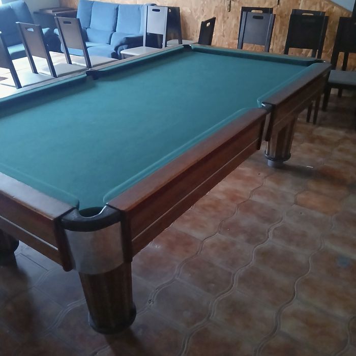 Mesa de bilhar tradicional