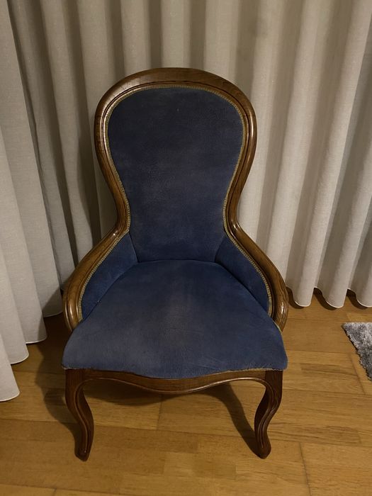 Cadeirao com algums anos em estado razoavel