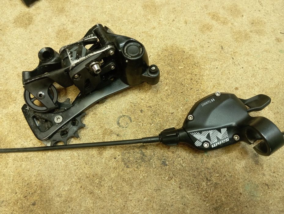 Desviador -  Sram  GX de 11 VELOCIDADES + Manípulo NX 11 velocidade