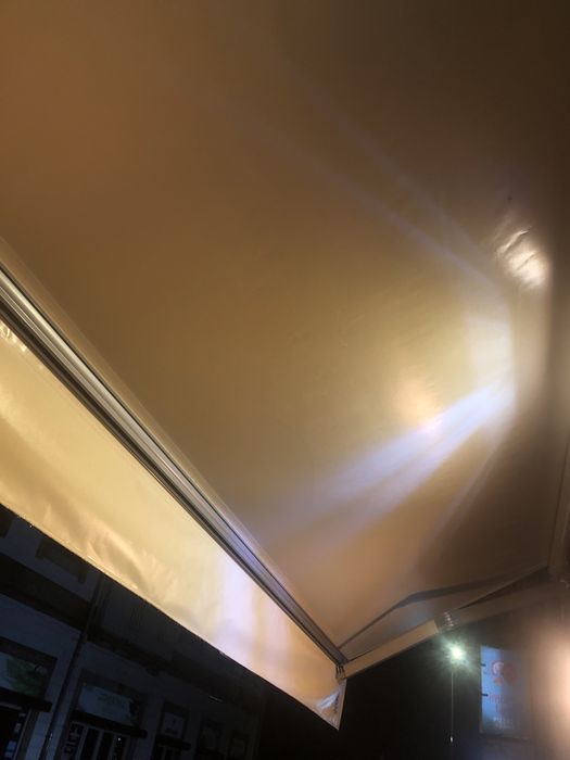 Toldo extensivel  preto