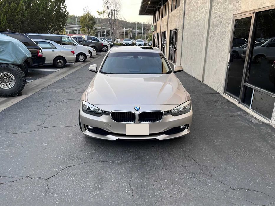 2015 BMW 3 Series 320i: 4 500 $ - BMW Хмельницький на Olx