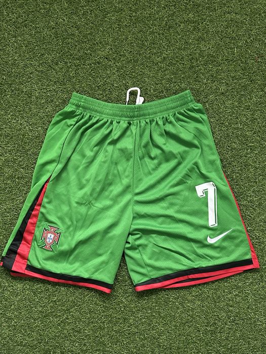 calcoes selecao portugal 2025 verdes