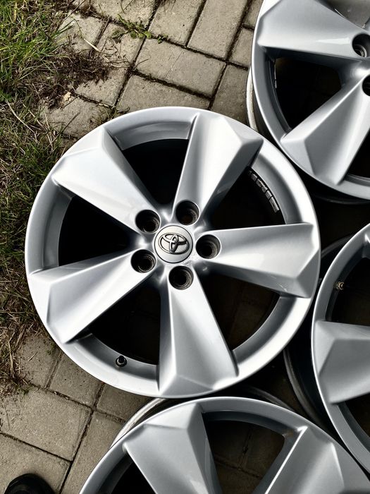Диски 100% ОРИГІНАЛ Toyota R17 5*114.3 ET35 RAV4 C-HR Yaris Cross Corolla Cross vellfire Lexus NX UX