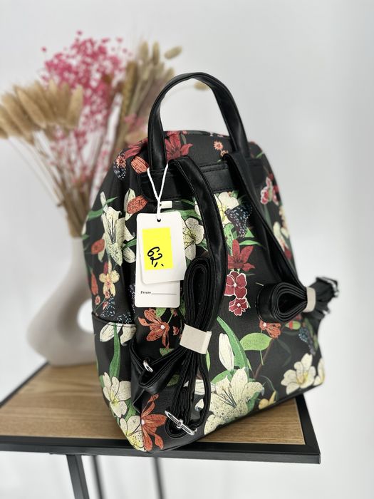 Nowy plecak damski kwiaty czarny