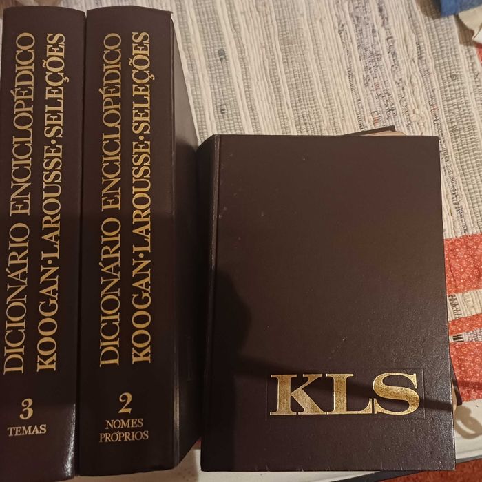 VÁRIAS Coleções Enciclopédias