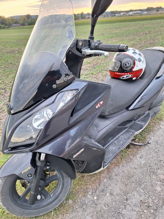Kymco Downtown 125,  2015 rok, śmiga aż miło