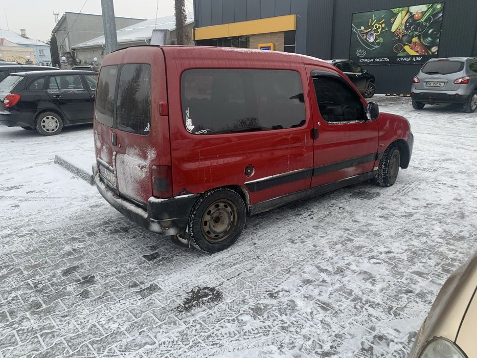 Пежо Партнер.