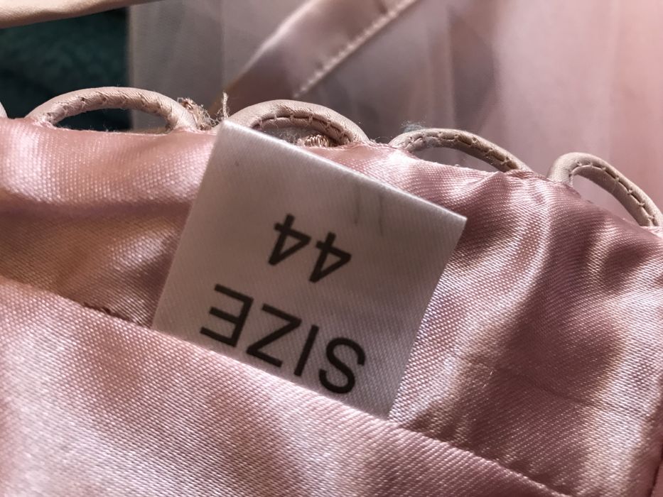 Продам вечірню сукню
