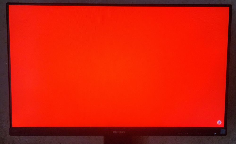 Монитор Philips 243s7