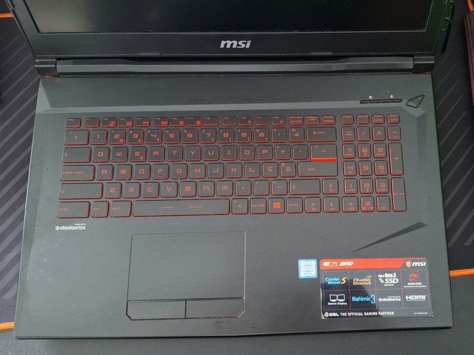 Portátil MSI - GL63 8RC (16gb RAM, i7 8th Gen., GTX 1050)64409371425410121