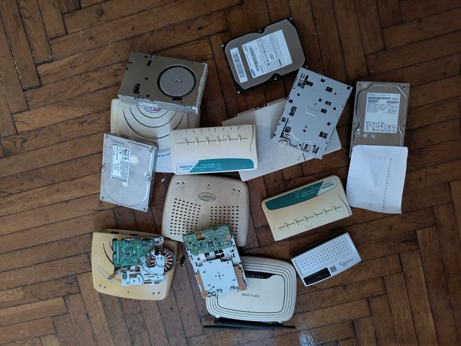 Продам старі роутери, свічіі